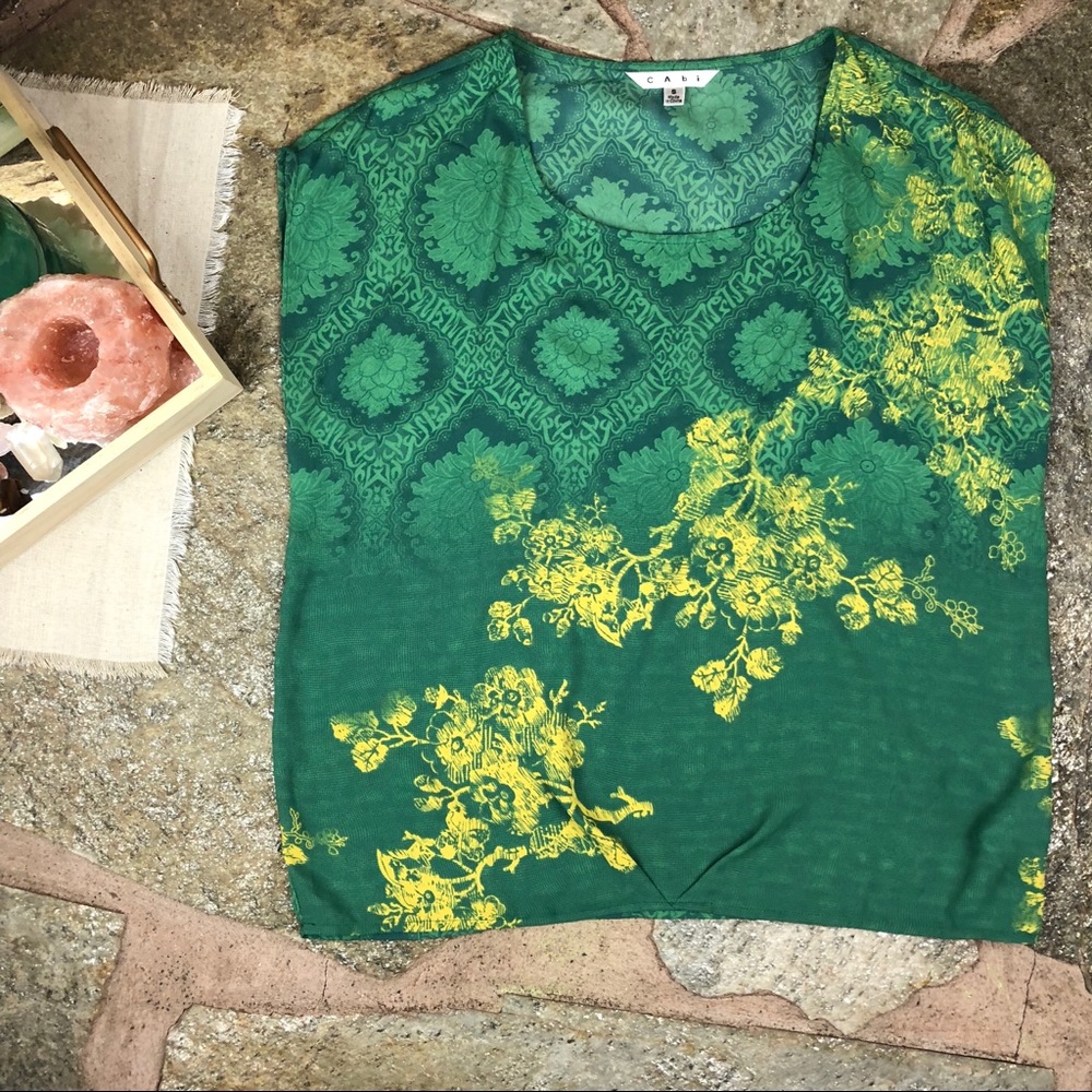 CAbi Sleeveless Top Size S Green Floral Damask 597
